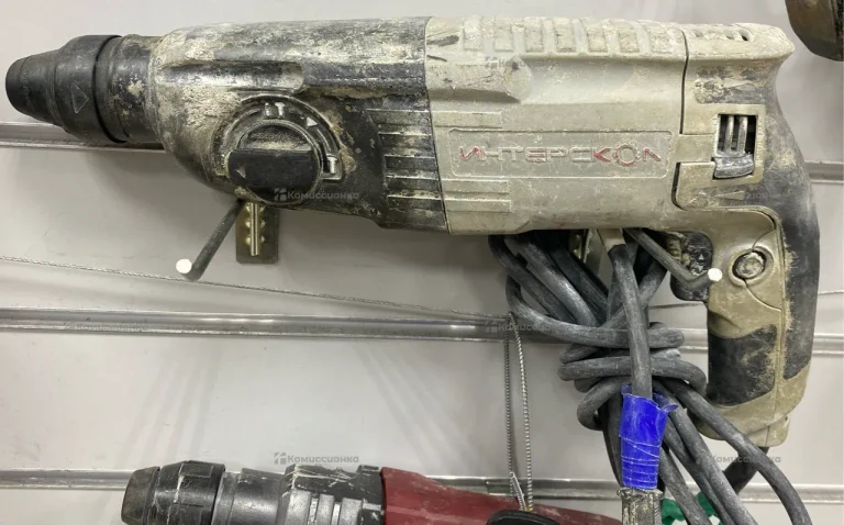 Перфоратор Интерскол П-26/800ЭР