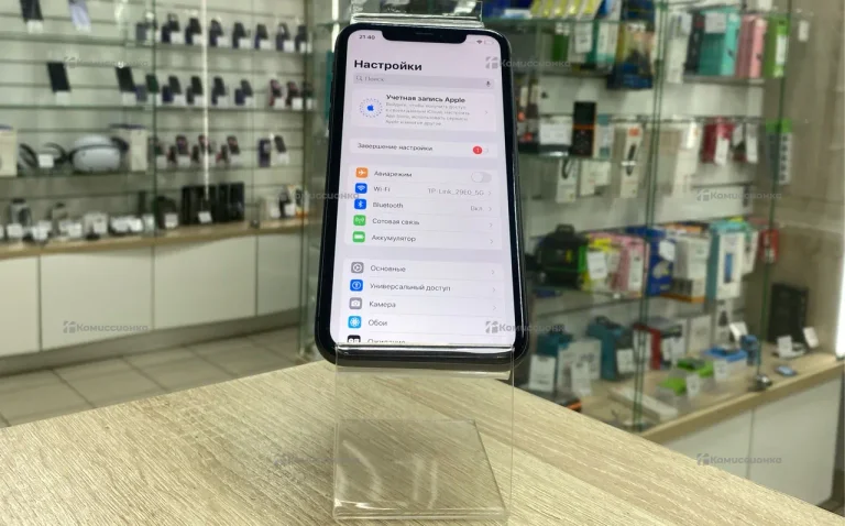 Apple iPhone 11 4/64 ГБ