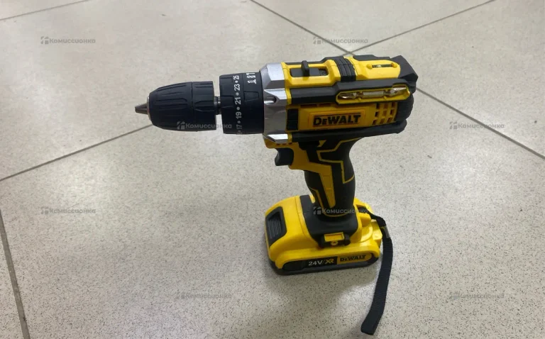 Шуруповерт DeWalt Li-ion Drill