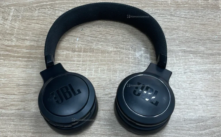 Наушники JBL Live 400