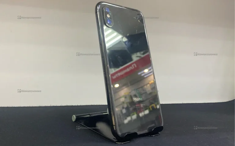Apple iPhone X 3/64 ГБ