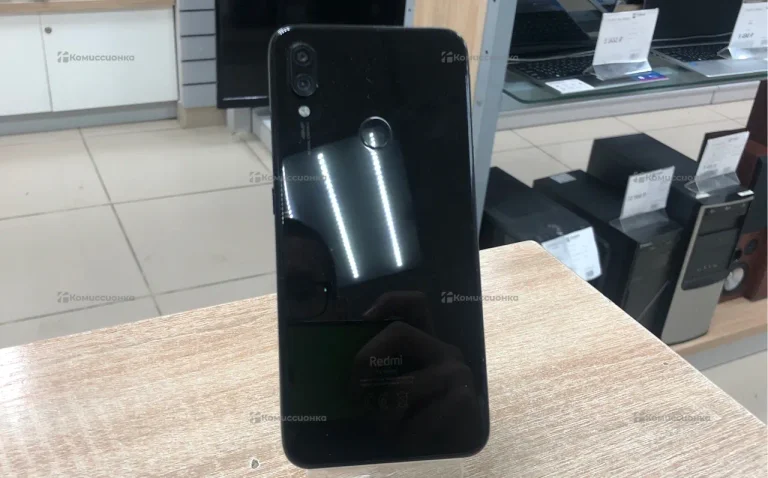 Xiaomi Redmi 7 2/32 ГБ