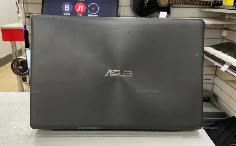 Ноутбук Asus X550C