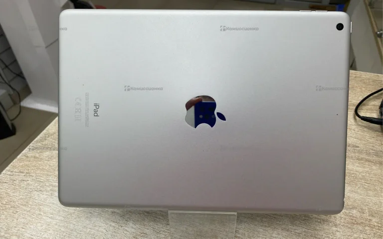 Планшет Apple IPad 8 поколения 128Gb