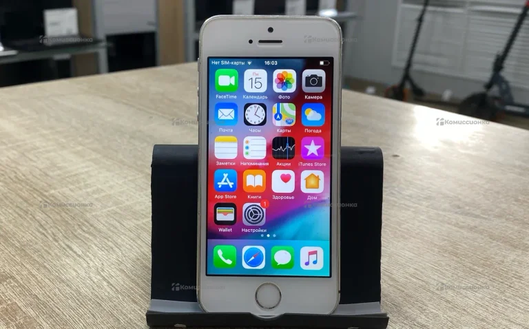 Apple iPhone 5s 32 ГБ