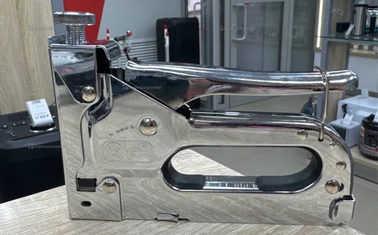 Степлер мебельный Ермак