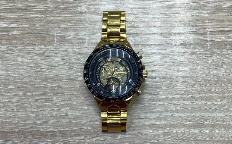 Часы механические