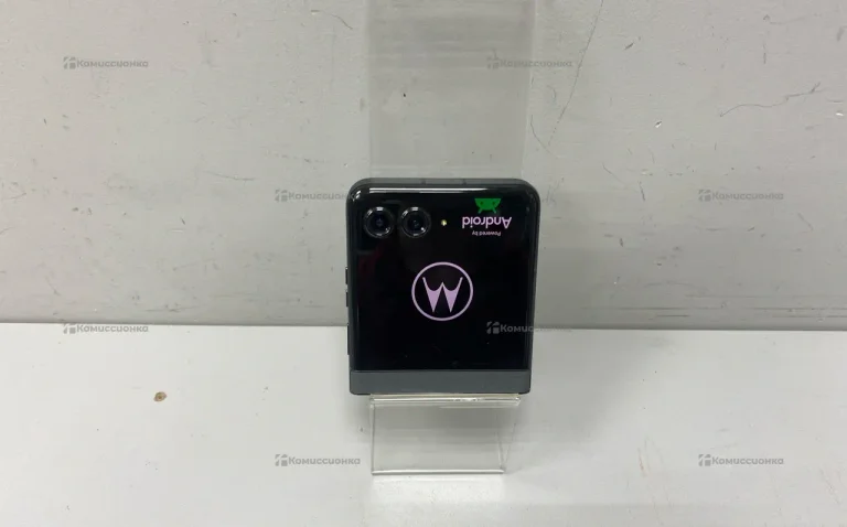 Motorola Razr 50 8/256Gb