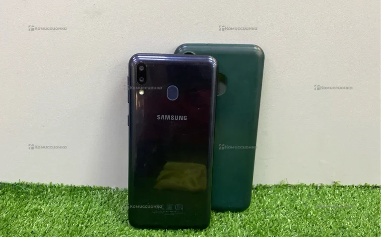 Samsung Galaxy M20 3/32 ГБ