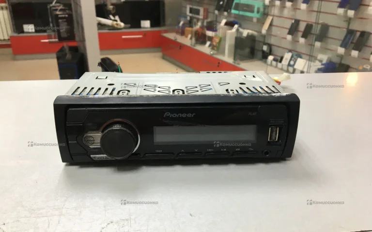Автомагнитола  Pioner MVH-S110UBG