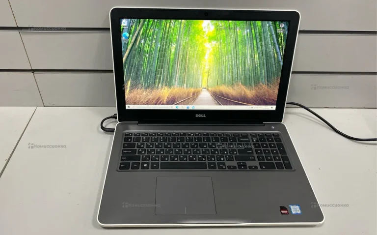 Ноутбук Dell i3-6006U/R7 M340/4RAM/HDD