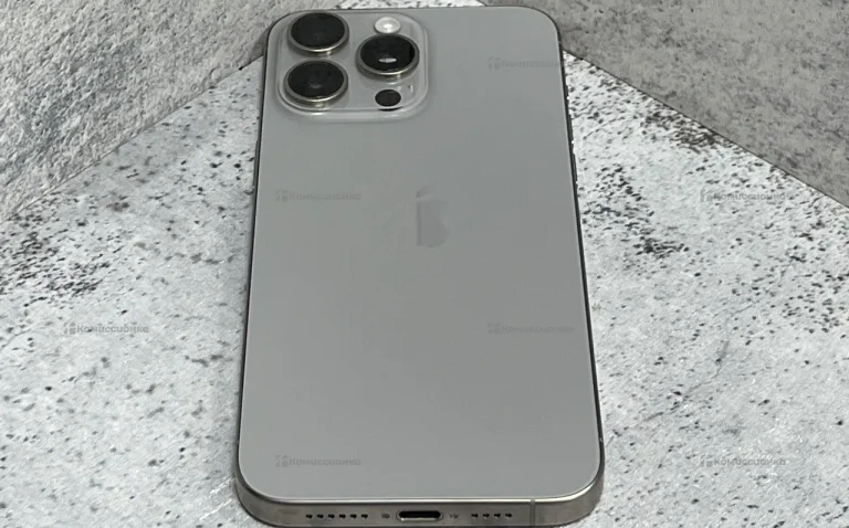 Apple iPhone 15 Pro Max 8/256 ГБ