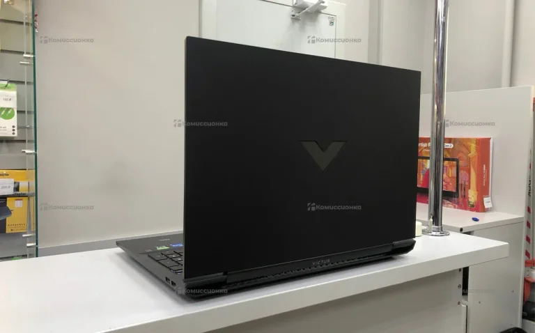 Ноутбук  HP Victus 15