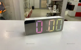Купить Часы  настольные белые б/у , в Нижний Новгород Цена:390рублей