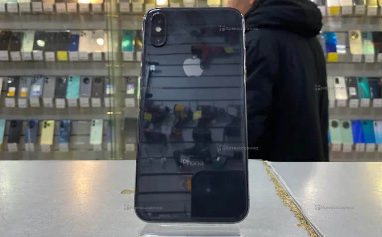 Apple iPhone X 3/64 ГБ