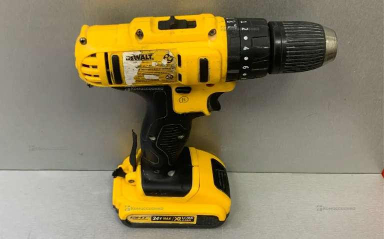 Дрель-шуруповерт DeWalt реплика