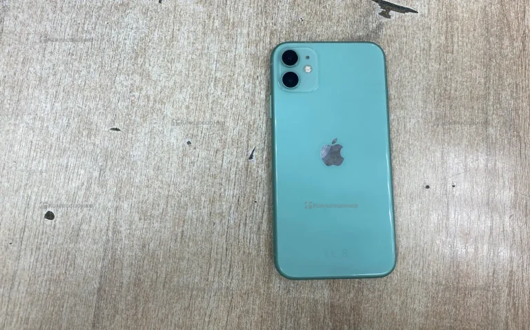 Apple iPhone 11 4/128 ГБ