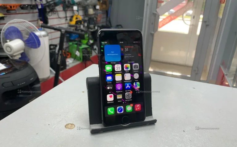 Apple iPhone 8 128 ГБ