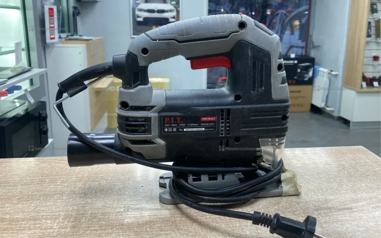 электролобзик pit pst70-c1