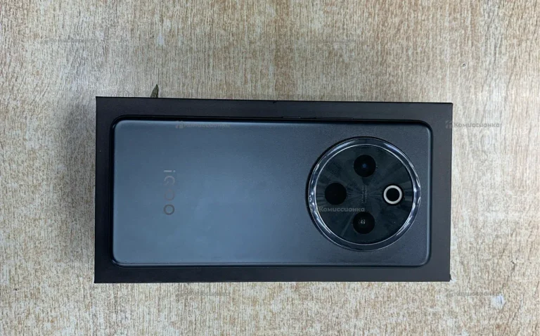 Vivo iQOO Z10 8/256 ГБ