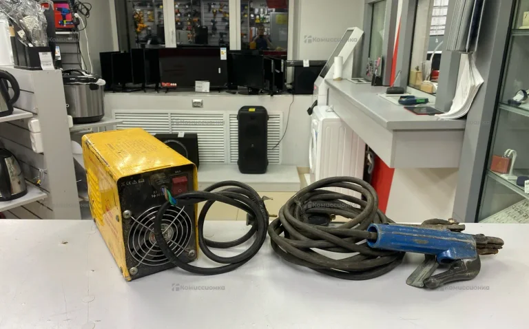 Сварочный аппарат инверторного типа БИЗОН 205 ПН-3