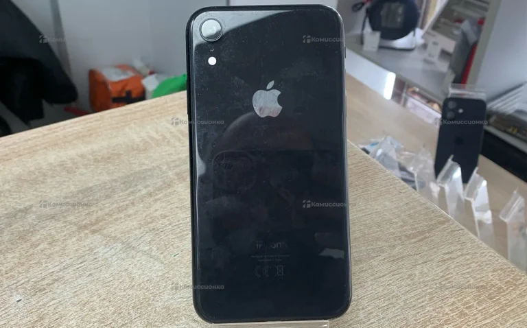 Apple iPhone XR 3/64 ГБ