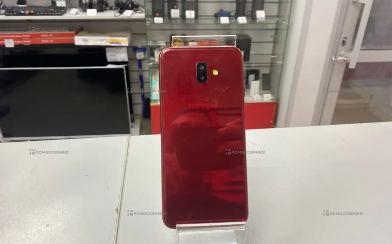 Samsung Galaxy J6+ 3/32 ГБ