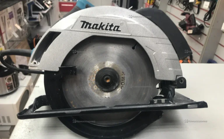 Циркулярная пила Makita HS7010