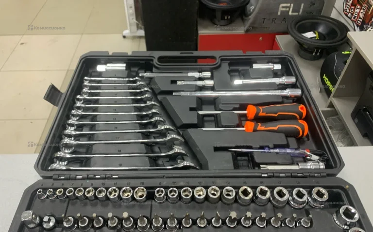 Набор инструментов KINGQUEEN 121 предмет