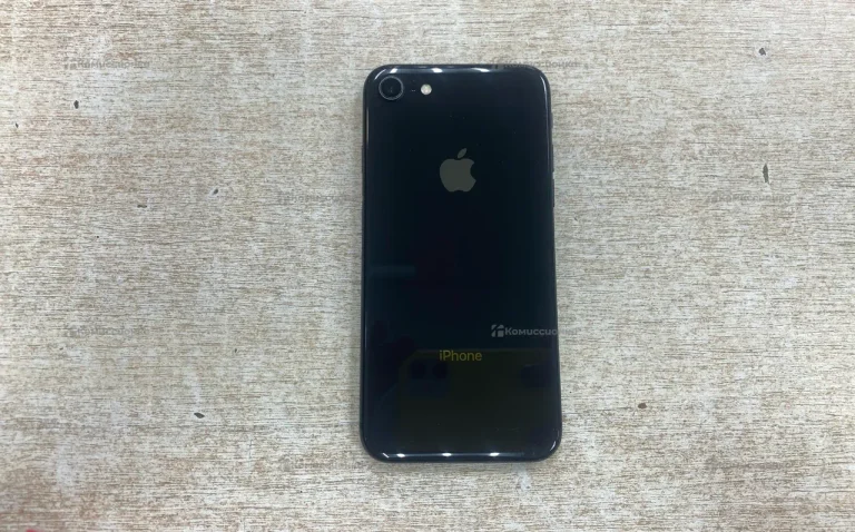 Apple iPhone 8 2/64 ГБ