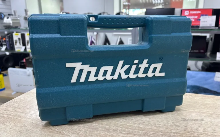 набор сверл и бит Makita
