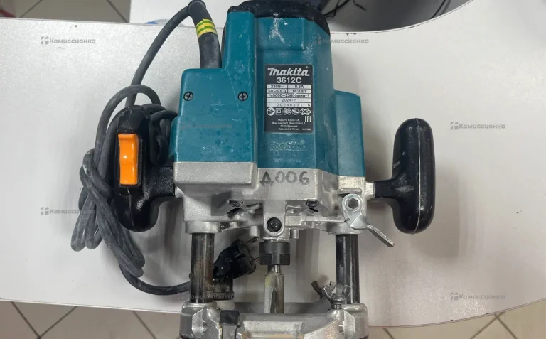Фрезер makita 3612C