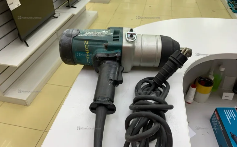 Гайковерт makita TW1000