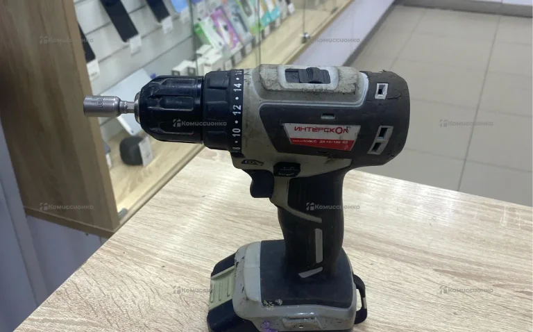 Аккумуляторный шуруповерт Интерскол ДА-10/18В