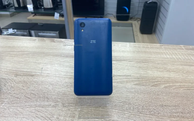 ZTE Blade L8 1/32 ГБ