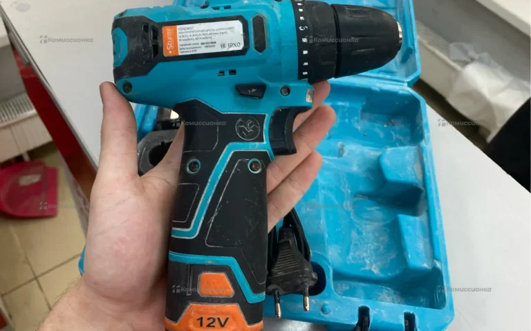Аккамуляторный шуруповерт CD1240C