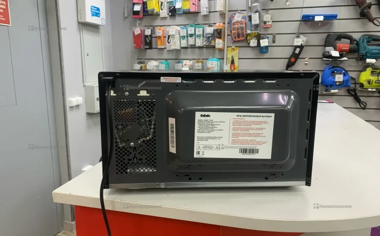 Микроволновая печь  Bbk
