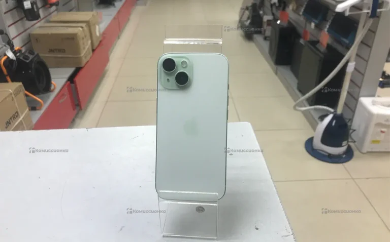Apple iPhone 15 6/128 ГБ