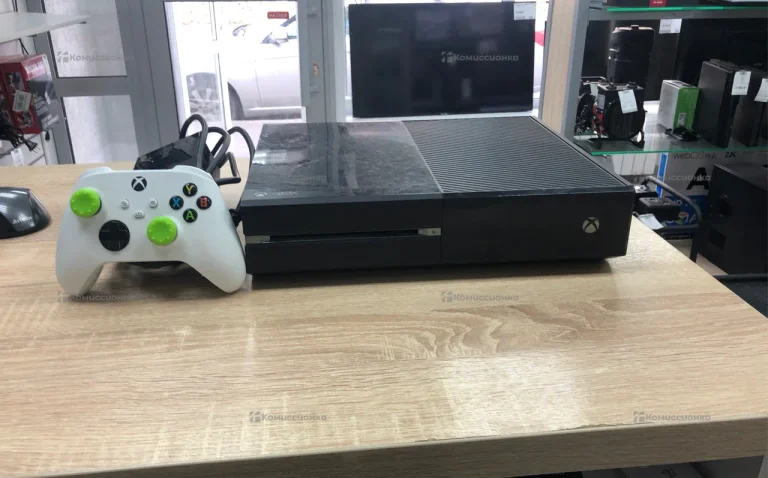 Приставка Xbox One 500Gb