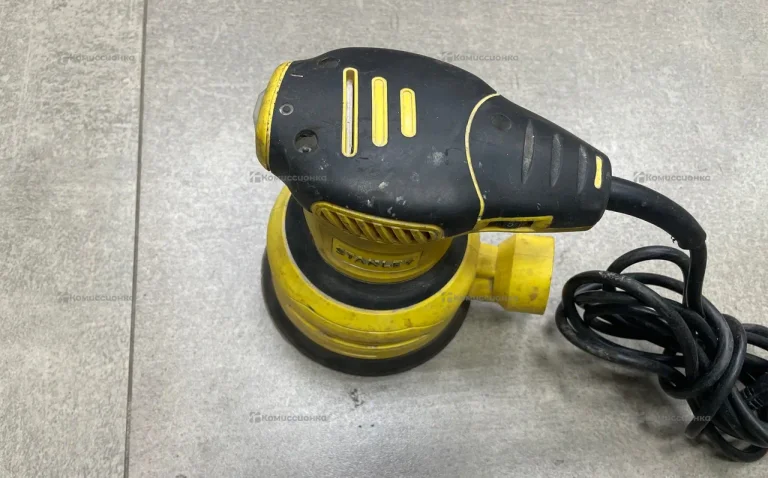 Эксцентриковая шлифмашина STANLEY SS30