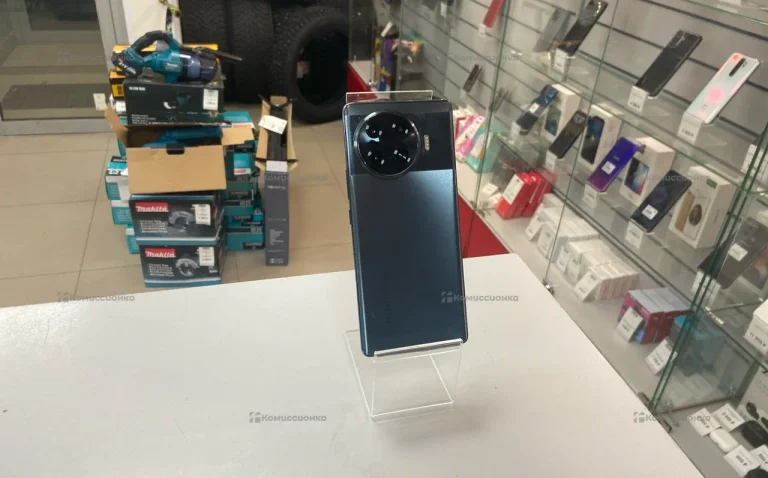 Tecno Spark 20 Pro + 8/256gb