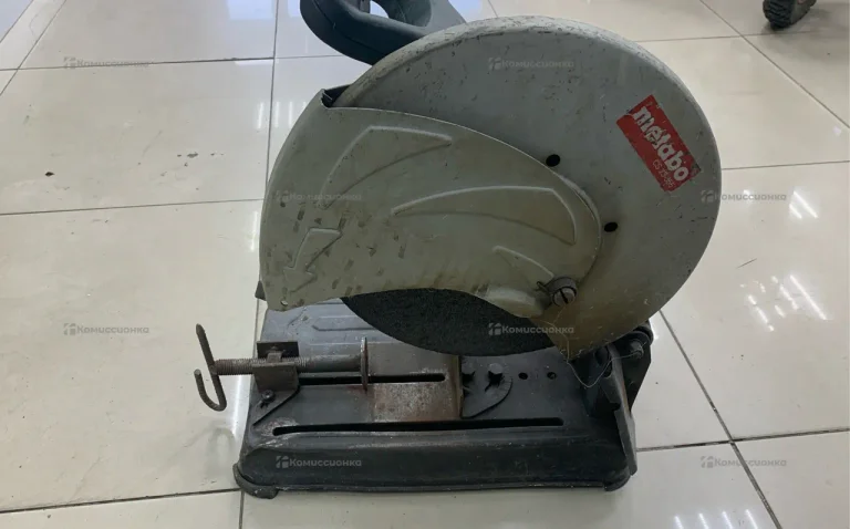 Торцовочная пила Metabo CS 23-355