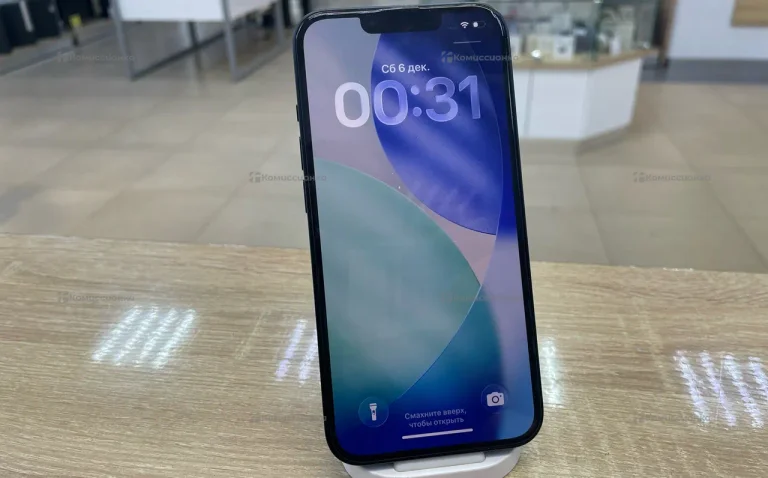 Apple iPhone 13 4/128 ГБ