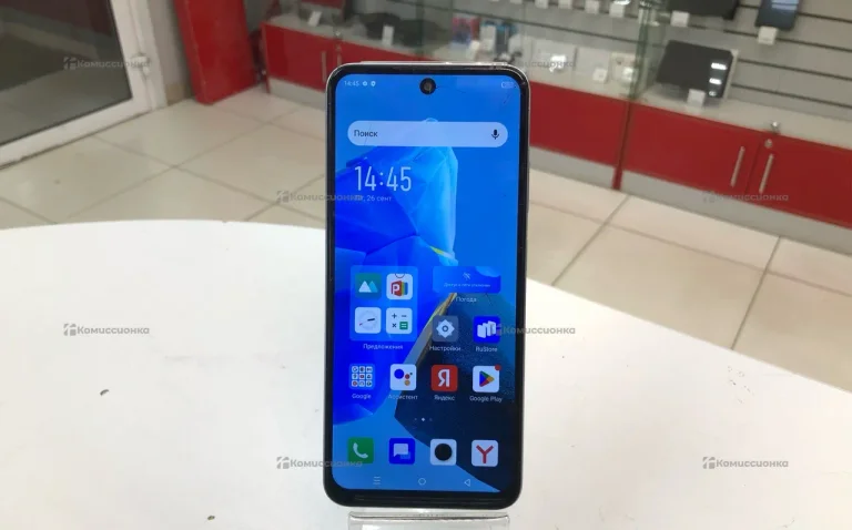 Infinix Hot 30 Play 8/128 ГБ