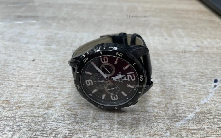 Часы  EDIFICE CASIO WR 100m