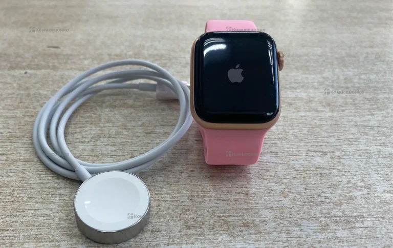 Часы  Apple Watch 5 40mm