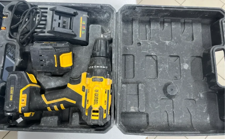 Дрель-шуруповерт Denzel CDL-12-CB