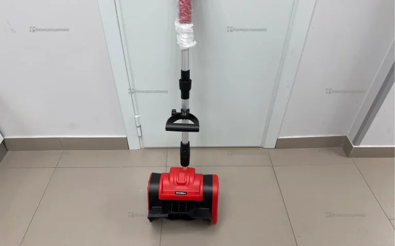 Аккумуляторная снегоуборочная лопата Makka Snow Bl