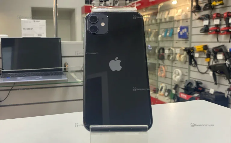 Apple iPhone 11 4/64 ГБ