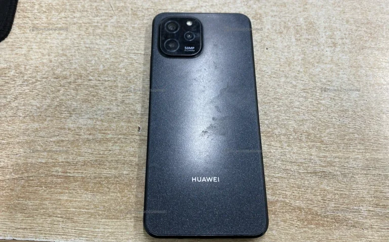 Huawei nova Y61 6/64 ГБ